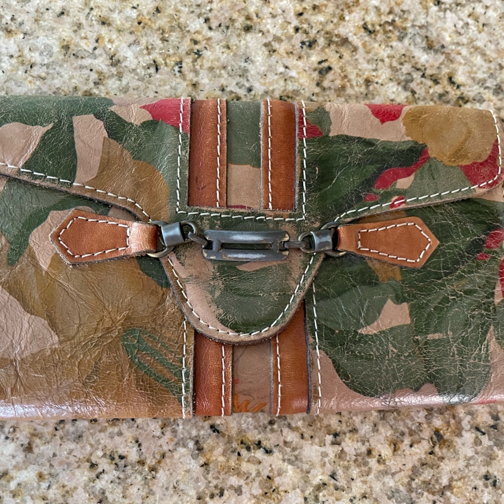 Patricia Nash wallet